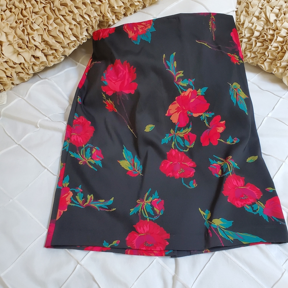 Woman's express skirt